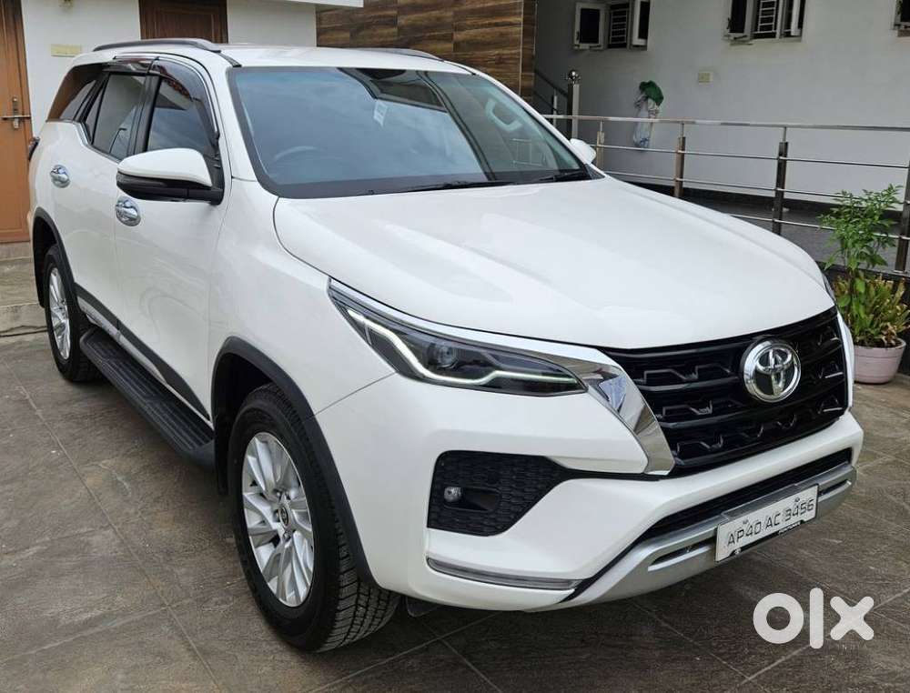 Toyota Fortuner 4X4 AT 2.8 Diesel, 2023, Diesel