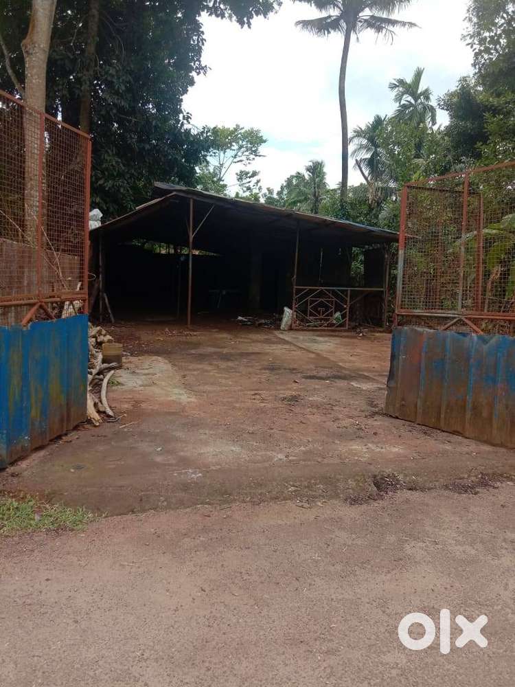 workshop is available for rent in an excellent location near Kaitharam