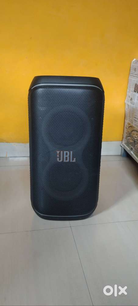 JBL party box club 120