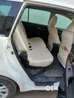 Toyota Innova Crista