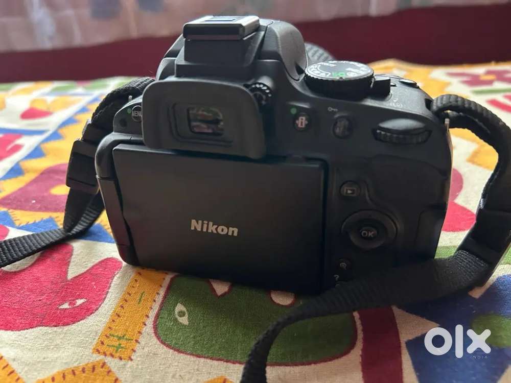 Nikon D5100 DSLR Camera