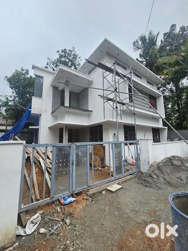 3 BHK HOUSE SREEKARYAM MUKKILKADA