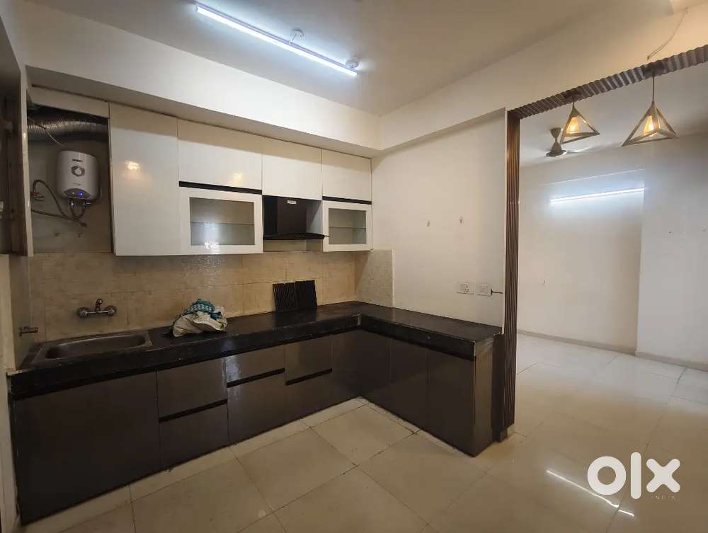 2BHK Semi सोसाइटी फ्लैट For Rent