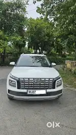 Only 20,000 kms. Hyundai Venue 1.2 S