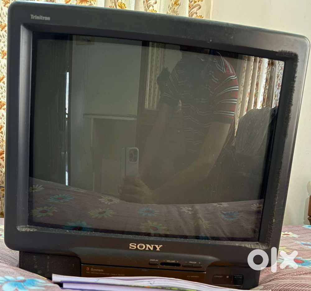 Sony trinitron color TV