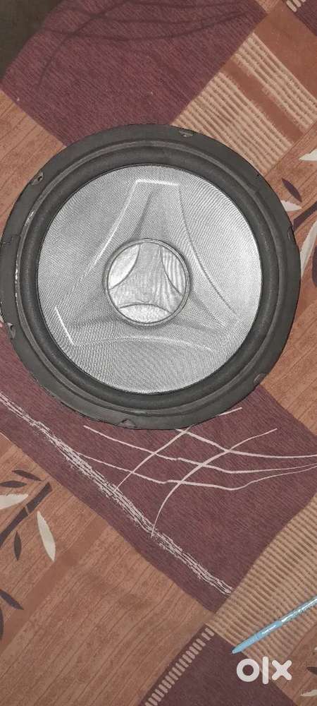 Speaker Original bose 4.5 inch imported speaker and 12 inch subwoofer