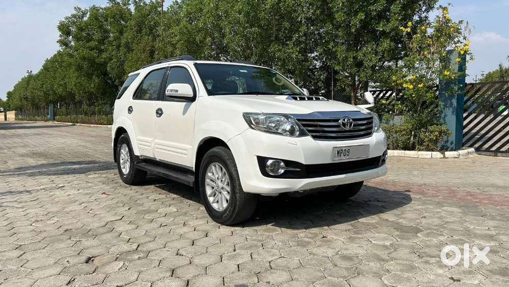 Toyota Fortuner 3.0 4x4 Manual, 2013, Diesel