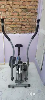 Cross trainer