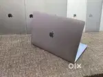 Apple Macbook Pro i7/16/512gb/5.5gb Graphics 15inch Retina Touchbar