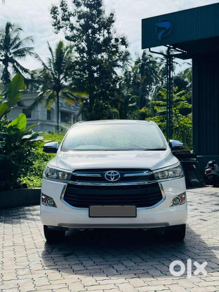 Toyota Innova Crysta G 8 STR, 2018, Diesel