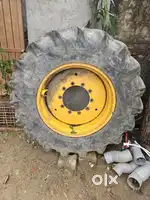 16 9 28 tyre with rim JCB 3DX