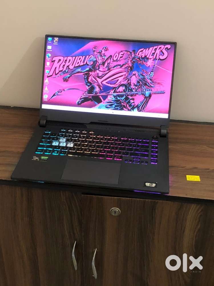 ASUS ROG STRIX GAMING LAPTOP