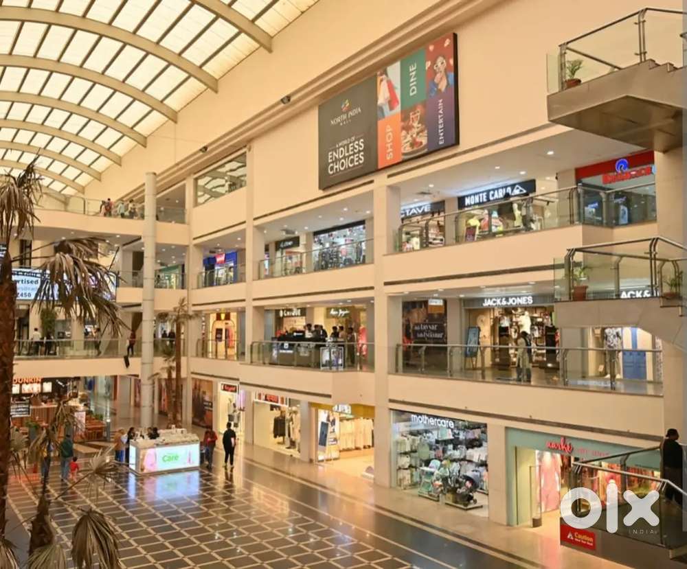 Mall staff bulk hiring