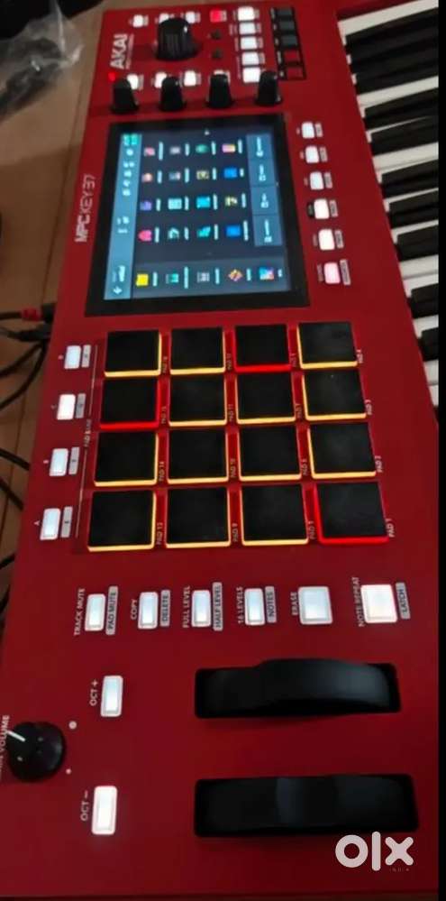 Akai mpc key 37, Yamaha psr s970 and ,  keytar shs 300Wh unused