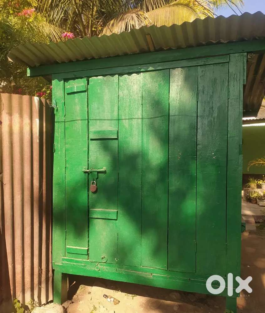 Wooden shop for sell