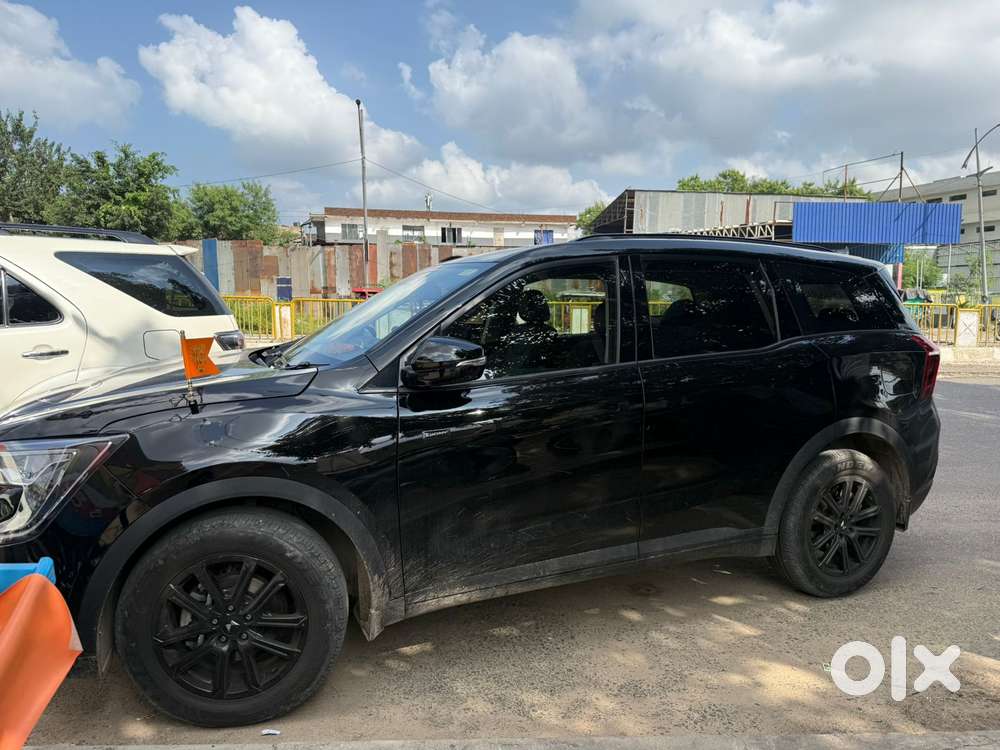 Mahindra XUV700, 2025, Diesel