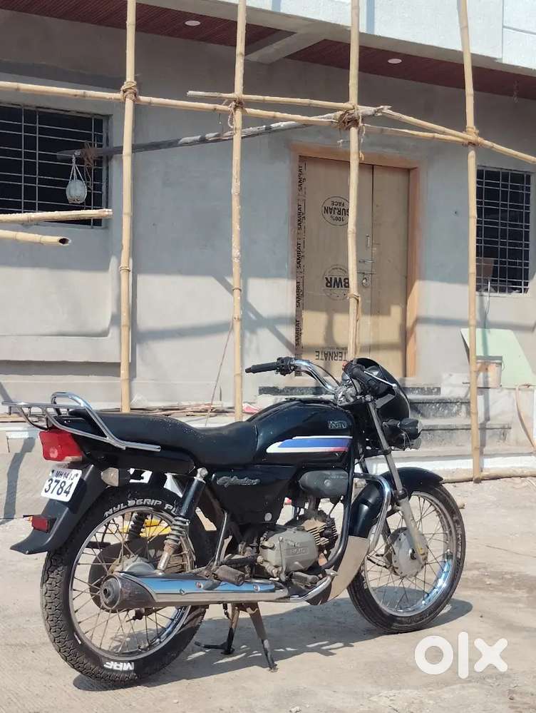 NEXT TO NEW CONDITIONS. SPLENDOR WITH CARBORATOR. New tire.