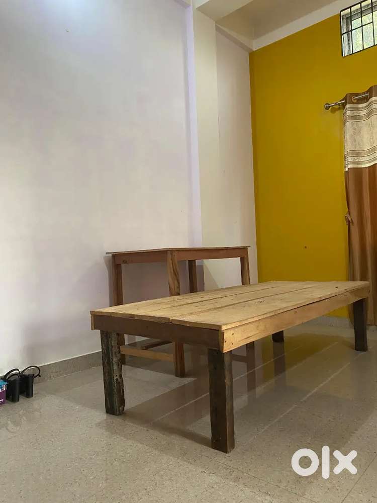 7 Single wooden beds and study tables for sell