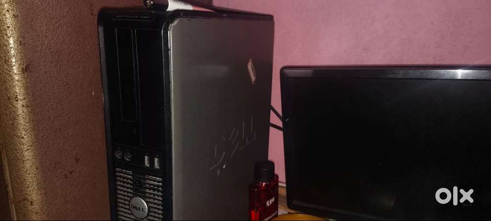 Dell pc and Acer monitor