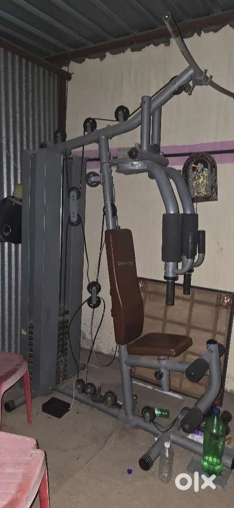 Gym Equipments in Good condition home gym