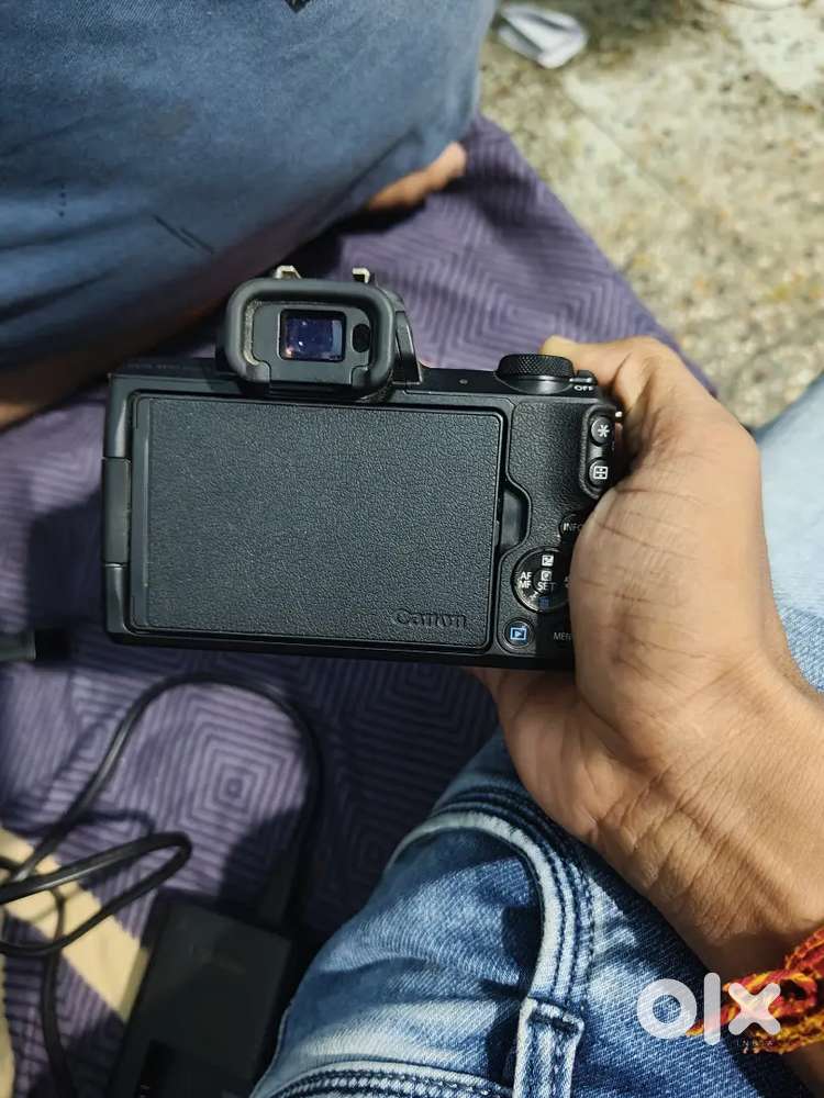 Canon EOS M50 Mark II Mirrorless Camera EF-M15-45mm is STM Lens