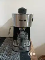 Coffee maker with milk frother
