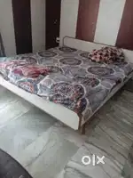 King size bed for sale and single davan forsale