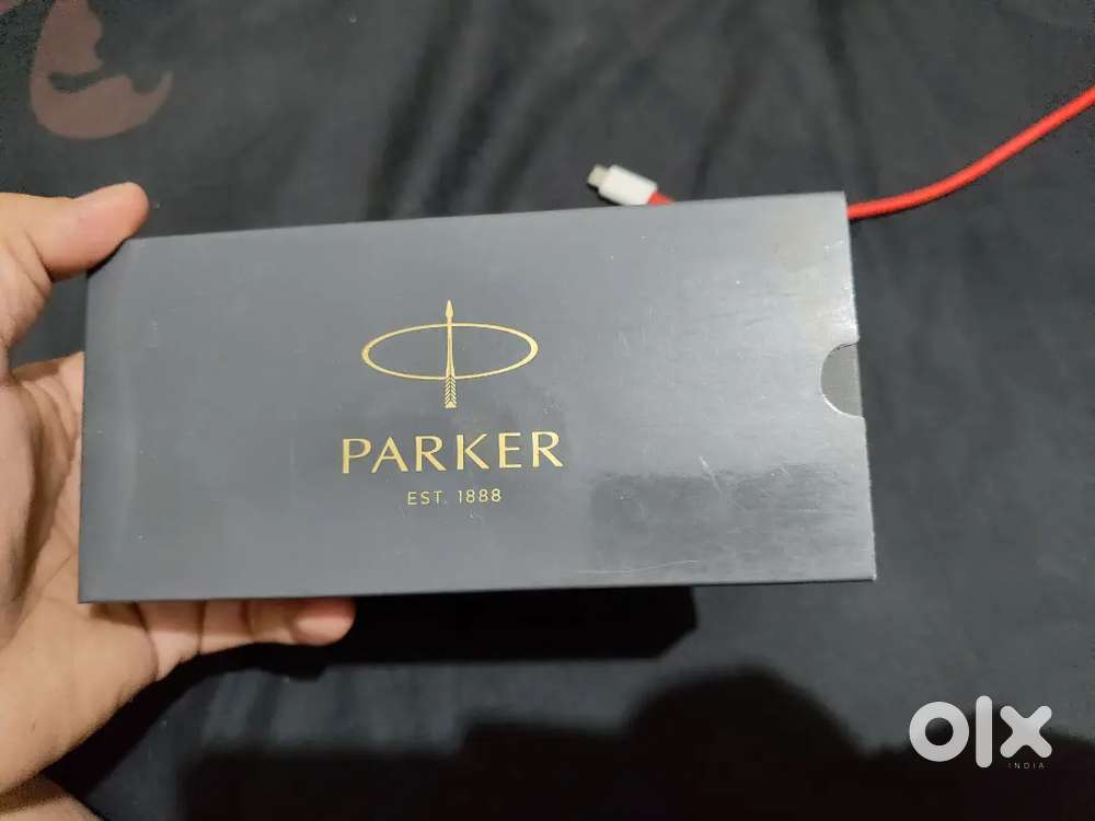 Parker odyssey laque black gold trim roller ball pen