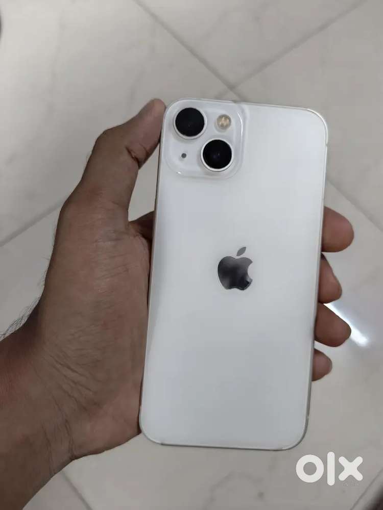 IPhone 13 star light colour