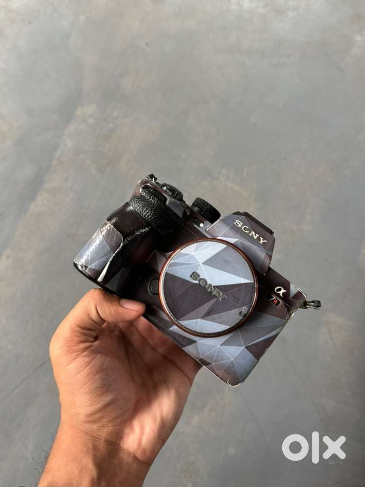 Sony a7 R5