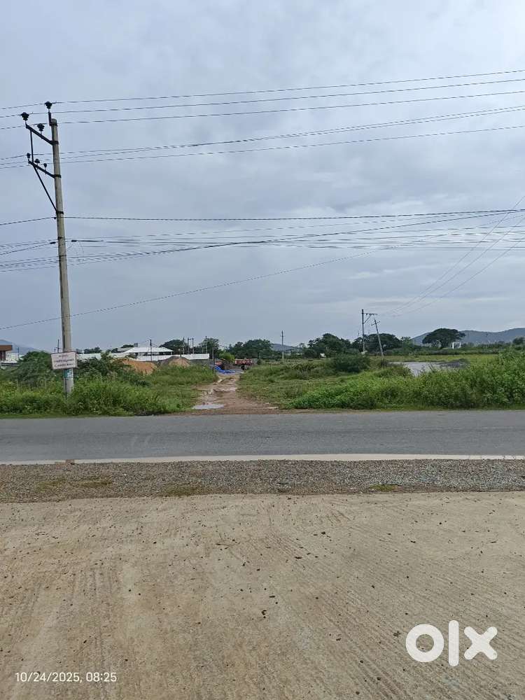 Sit for lease near AGR Convection