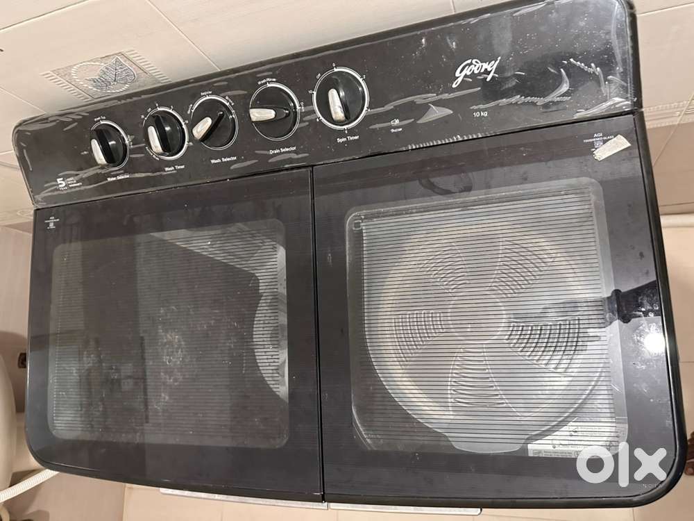 Goorej semi automatic washing machine