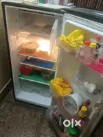 SAMSUNG FRIDGE