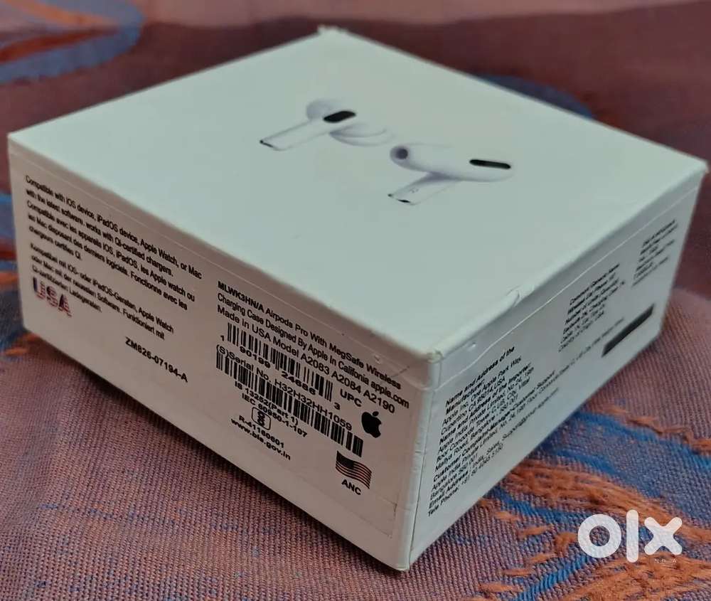 Airpod pro canada version hai two week hoye hai mngwaye hue