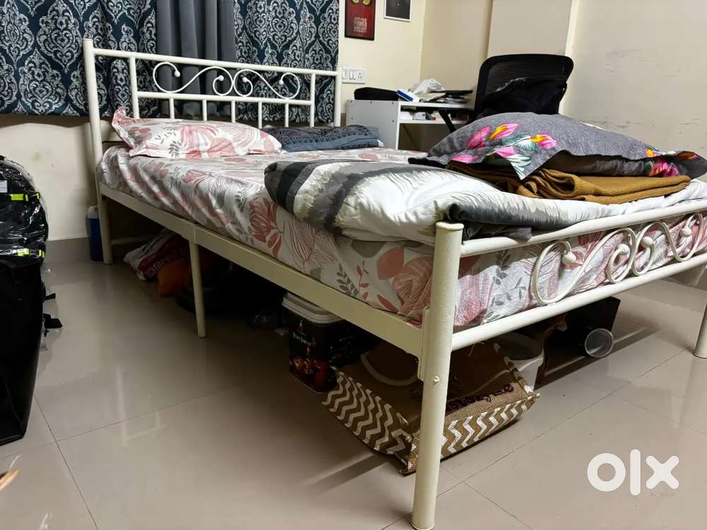 Double bed with mattress