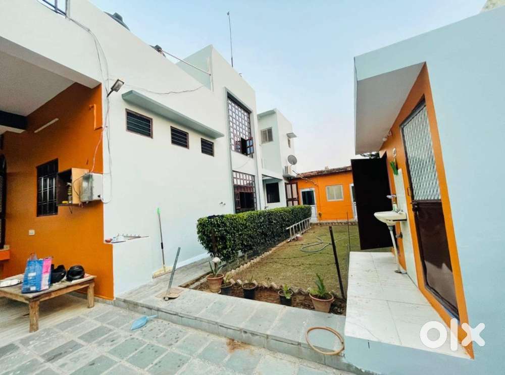 PG For Boys, Girl and family