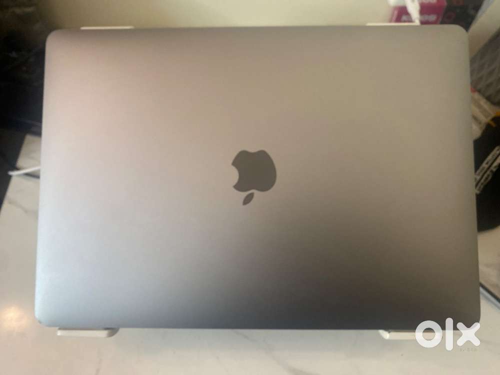 Macbook Pro 2020 (13”, Intel i5, 16 GB RAM, 512 GB SSD)