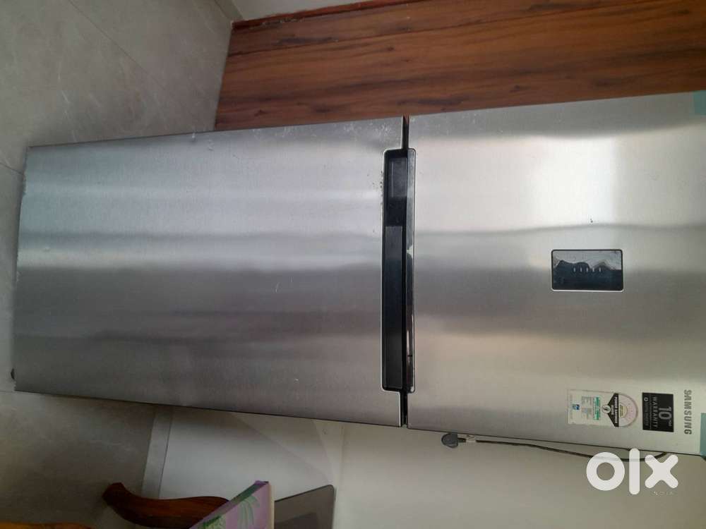 Samsung RT39HDAGESL/2014, 393 lits.