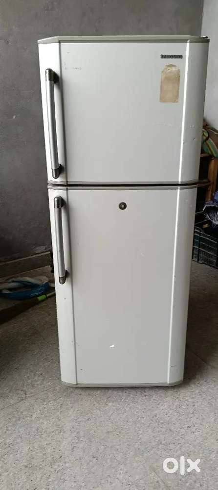 Samsung fridge raining running condition