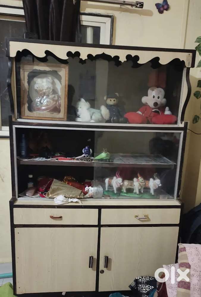 Showcase/bookshelf/ sagwan wooden