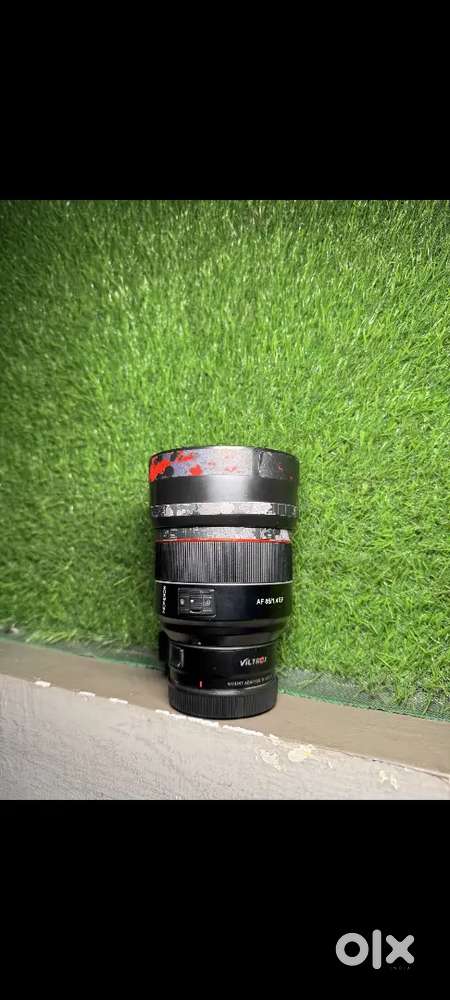 Rokinon 85mm f1.4 EF mount + Rf adaptor
