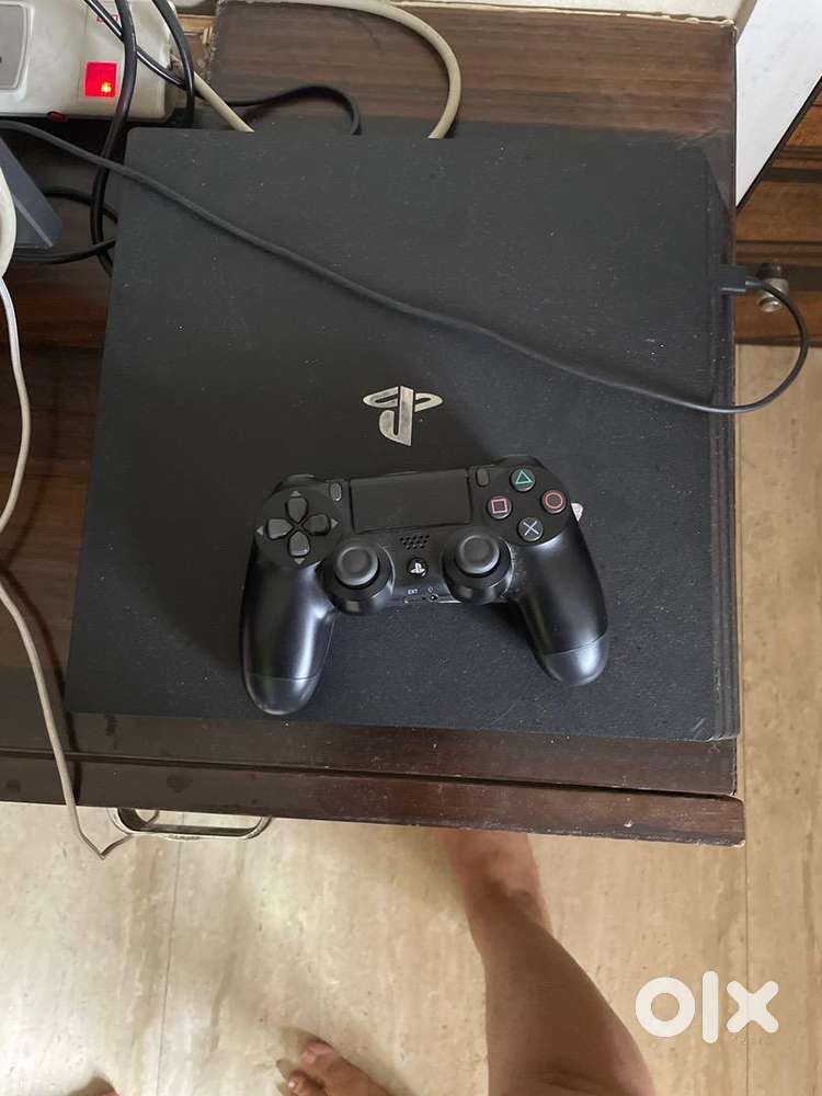 PS4 Pro want sale