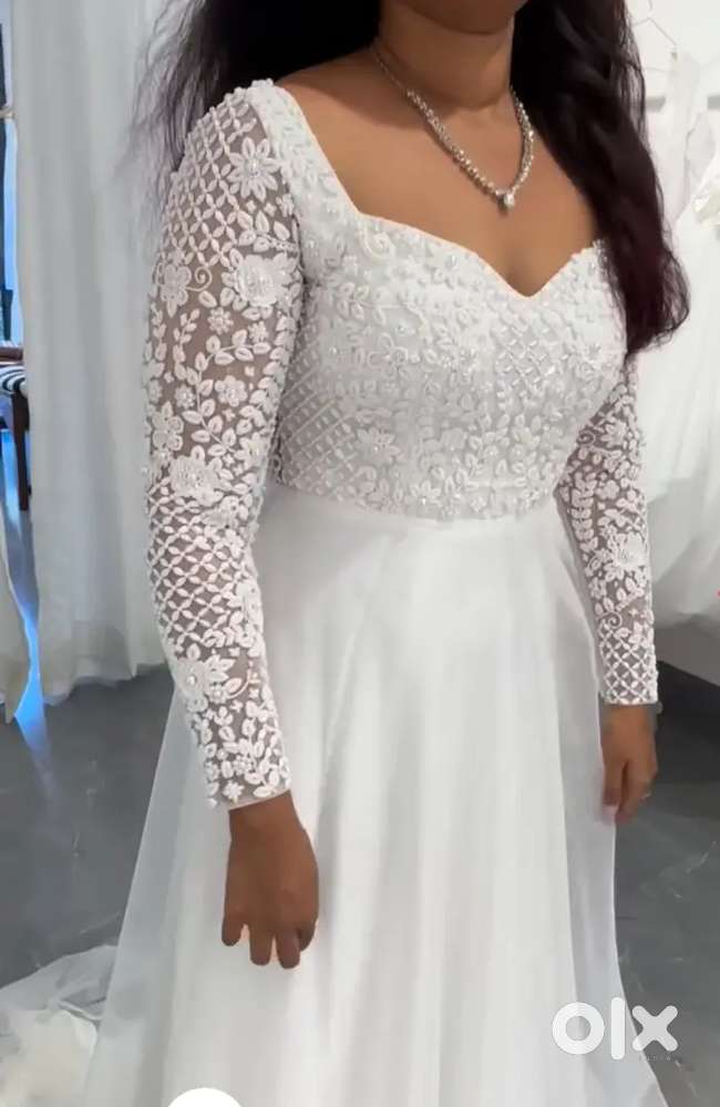 Hand embroider aari dardozi indigestion work +khaka +manejmet