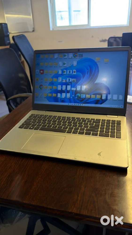 Dell Laptop SSD 256 , HDD 1 TB , i5 , 2021 model
