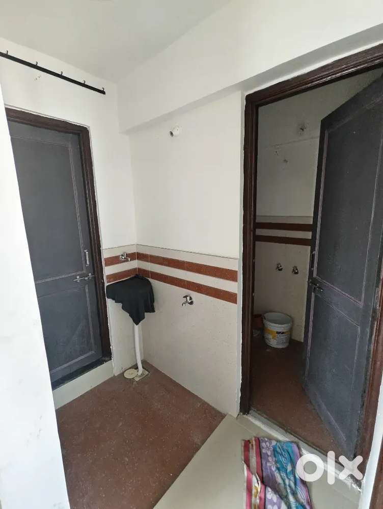 1bhk semi furnished flat near Magarpatta, kharadi, koregaon park