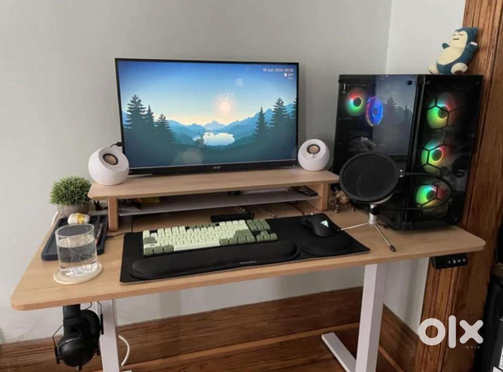 Computers and softwares available