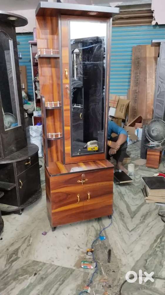 Dressing table