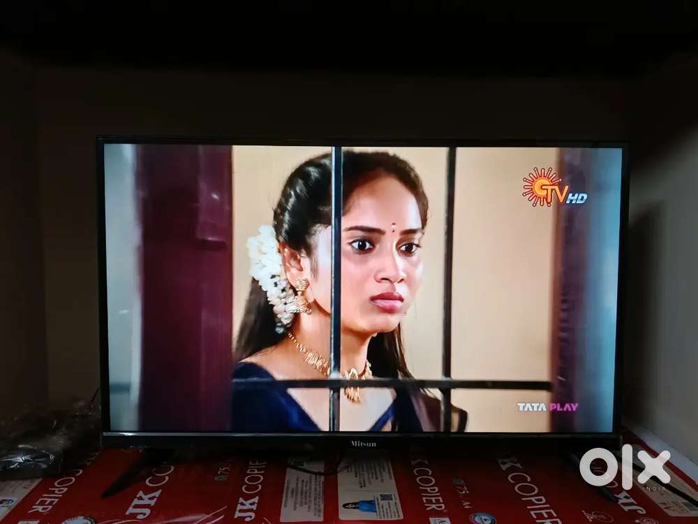 NEW 32 INCH SMART ANDROID LED TV WITH TÀTA PLÀY CONNECTION 1 YEAR PACK