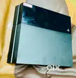 PS4 available 500GB with original controller