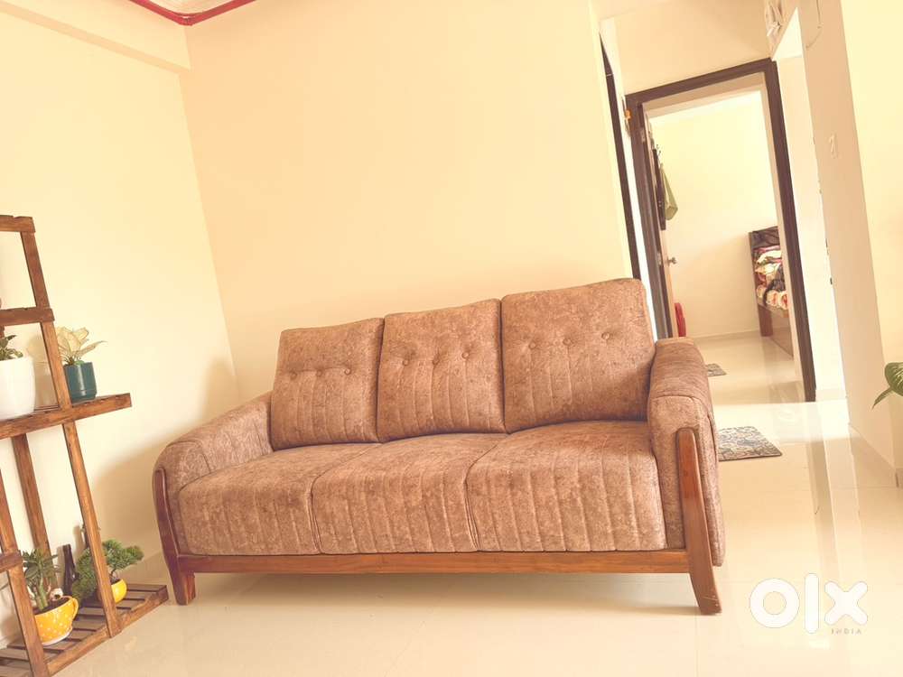 3+2 heavy Sofa in excellent condition for sell